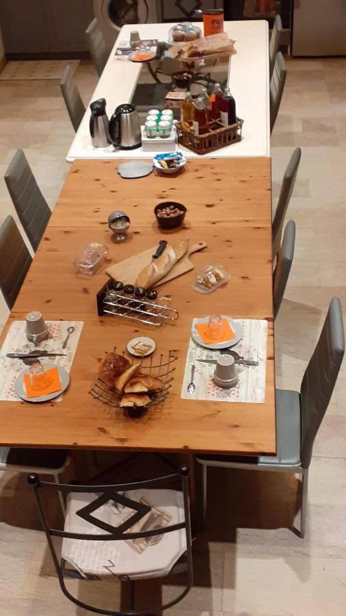 Domaine De La Poyat Bed & Breakfast Legny ภายนอก รูปภาพ