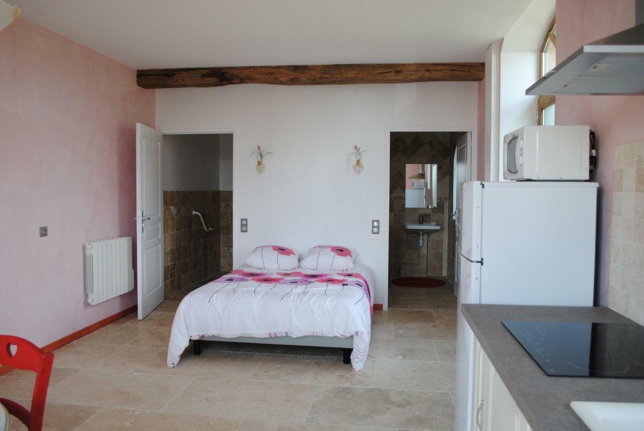 Domaine De La Poyat Bed & Breakfast Legny ภายนอก รูปภาพ